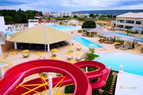Lacqua diRoma com Parque Aquático e Cozinha